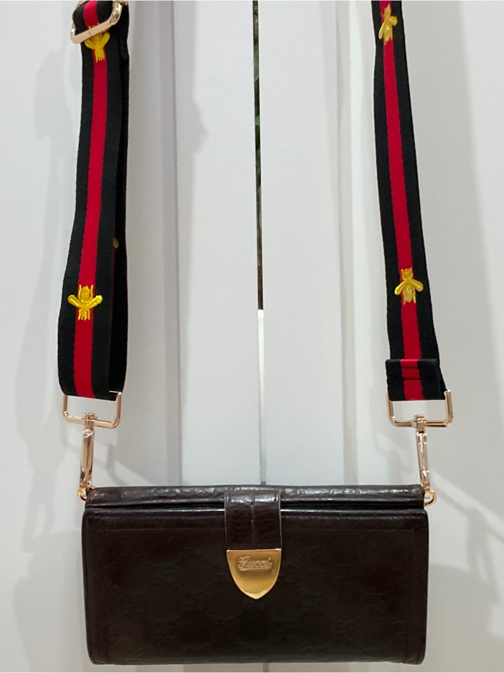 Gucci Signoria Continental Wallet in Guccissima leather | Bee Pattern Strap/-Bag